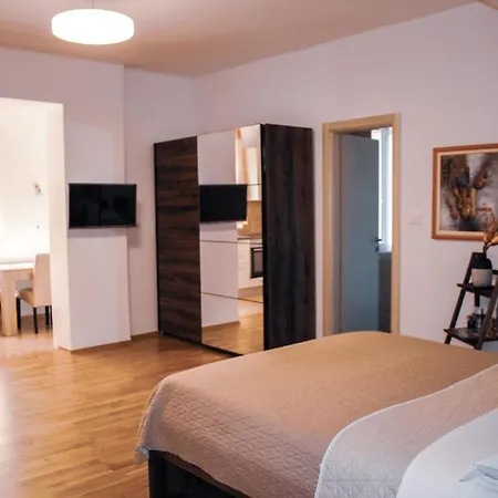 Lägenhet Royal Deluxe *