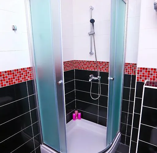 Royal Deluxe * Split